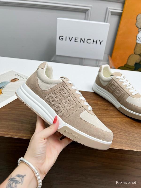 2024 Unisex Givenchy Beige Silk Calfskin Patent Leather Sneakers MJ00380