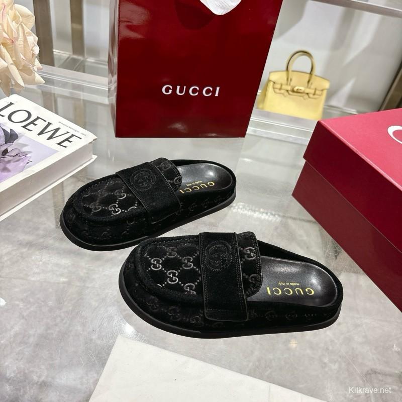 2025 Women Gucci Black Suede Slippers Embossed GG LY00270