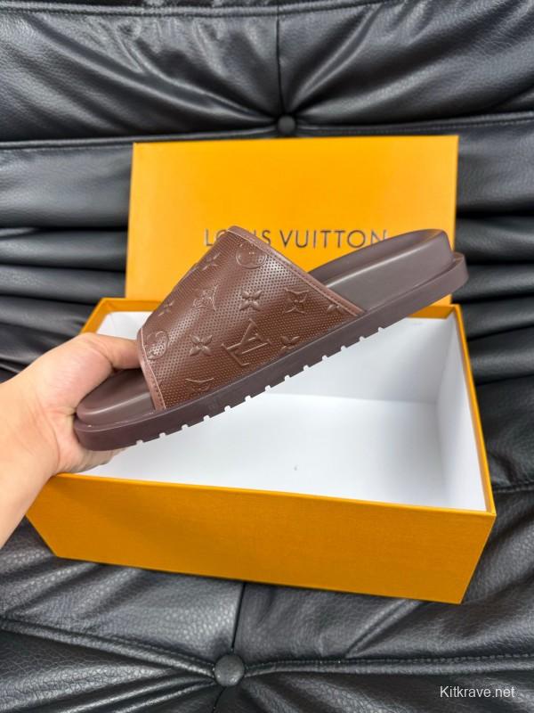 2025 Men Louis Vuitton Brown Leather Slippers AS00170