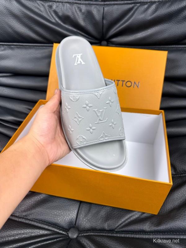 2025 Men Louis Vuitton White Leather Slippers AS00170