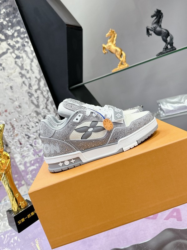 2025 Unisex Louis Vuitton Silver Grey White Leather Fabric Plimsolls Hand-Crafted Crystal AS00400