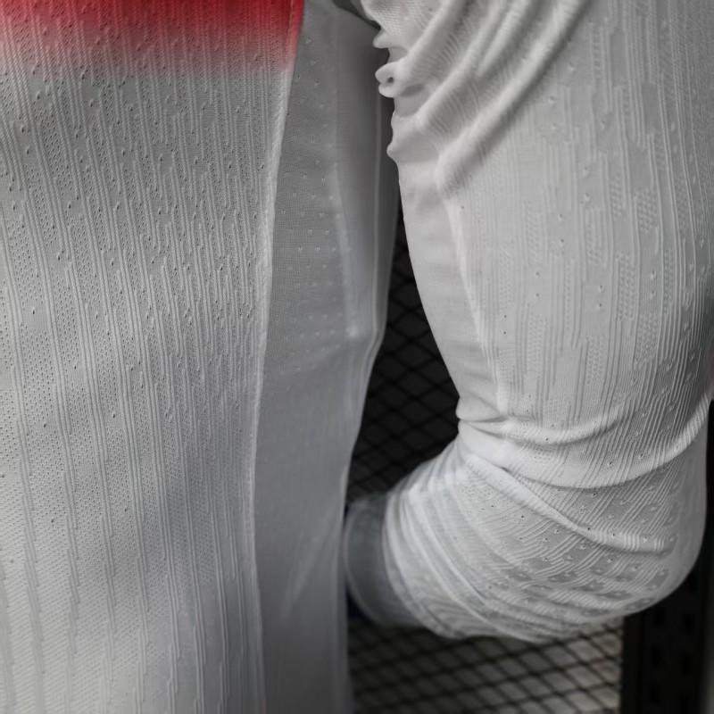 Player Version 2025 England Home Long Sleeve Jersey