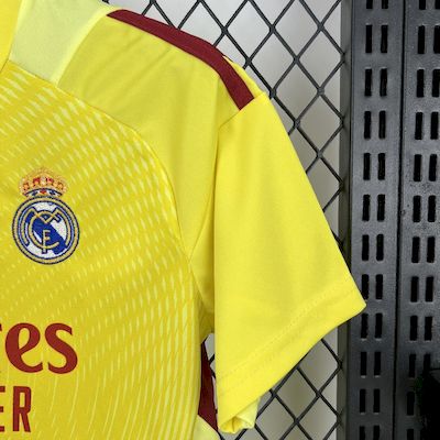 2025/26 Kids Real Madrid Yellow Goalkeeper Kit