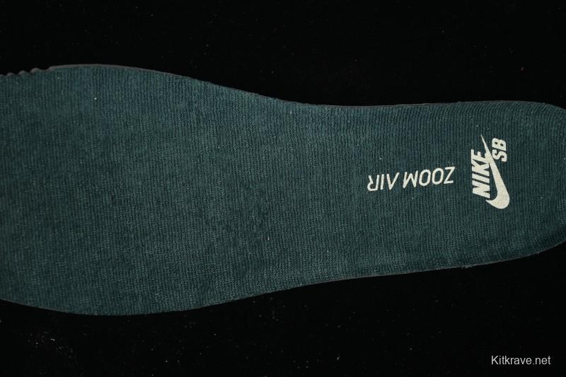 Nike SB Dunk Low Casual Skate Shoes - HF3704-001