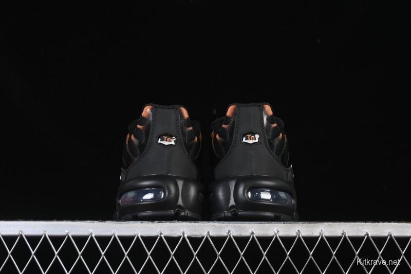 Nike Air Max Plus Retro Running Shoes with Air Cushion - FN6949-400