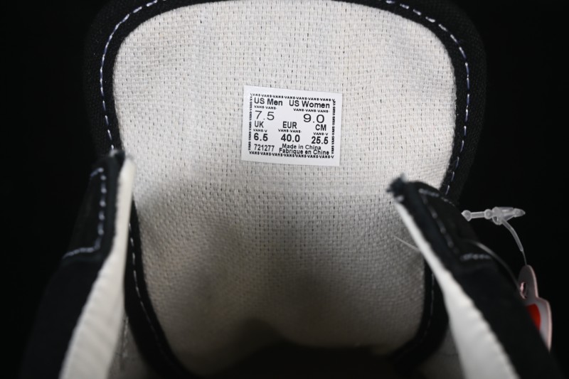 Vans Old Skool 36 Low-Top Retro Skate Shoes - VN000D2GBA2