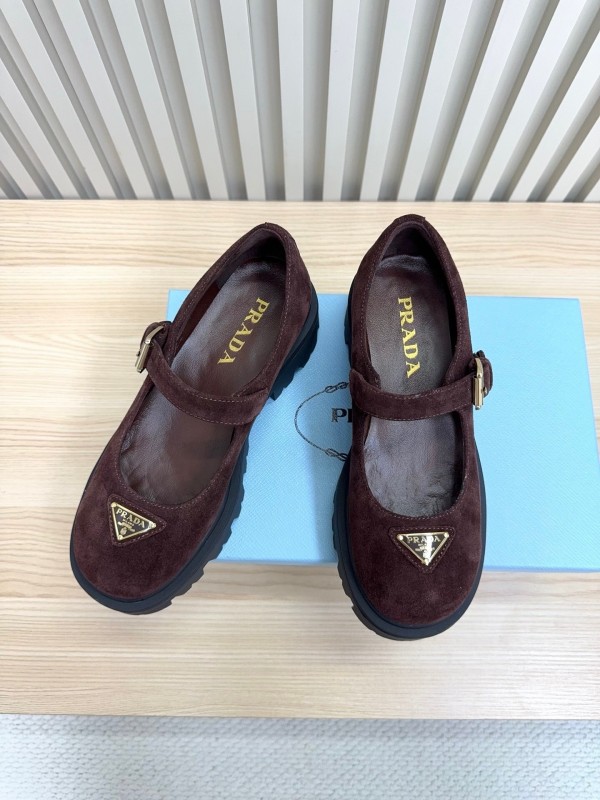 Prada Thick Sole Mary Jane Shoes Spring Summer 2025 Collection - LY00300