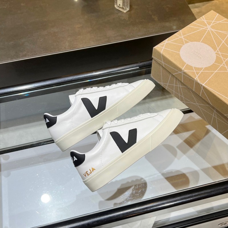 VEJA Classic White Sneakers V Logo Lace-Up Retro Flat Platform Casual Sports Shoes - LY00220/LY00230