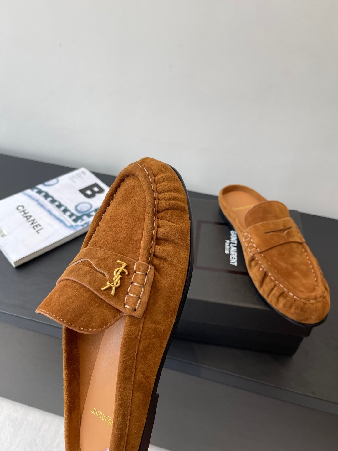 Saint Laurent Classic Loafer Mule Flats - KFY00320