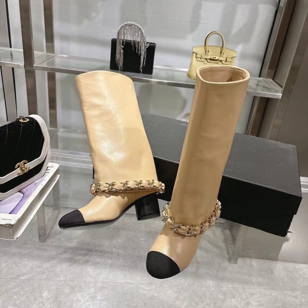 Chanel 2025/SS Autumn/Winter Runway Turned-Cuff Large Chain Block Heel Boots - LY00510