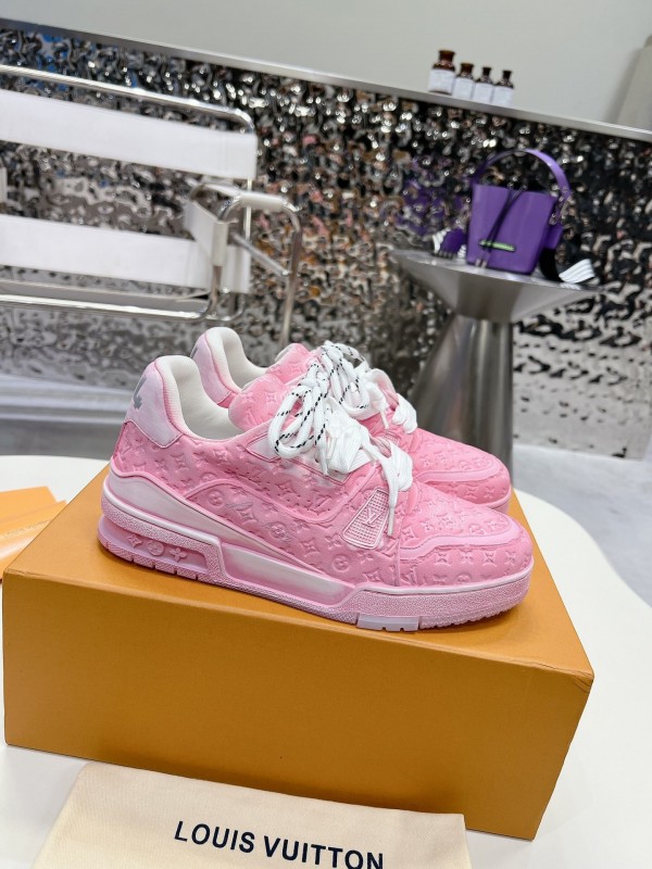 Louis Vuitton LV Trainer Basketball Series Washed Sneakers - LY00430