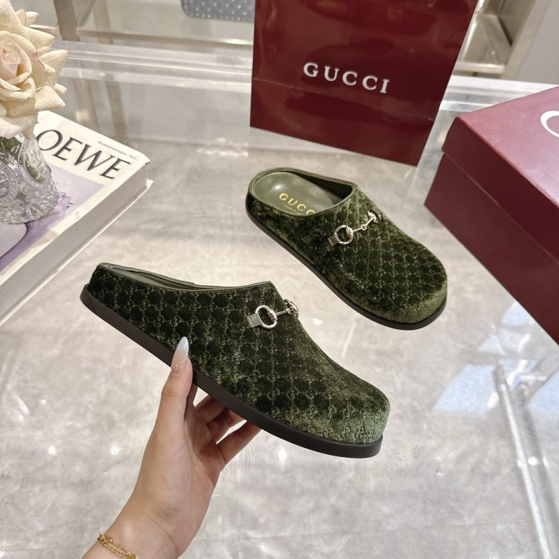 Gucci Women's Mule Shoes Velvet with Horsebit Detail - LY00240
