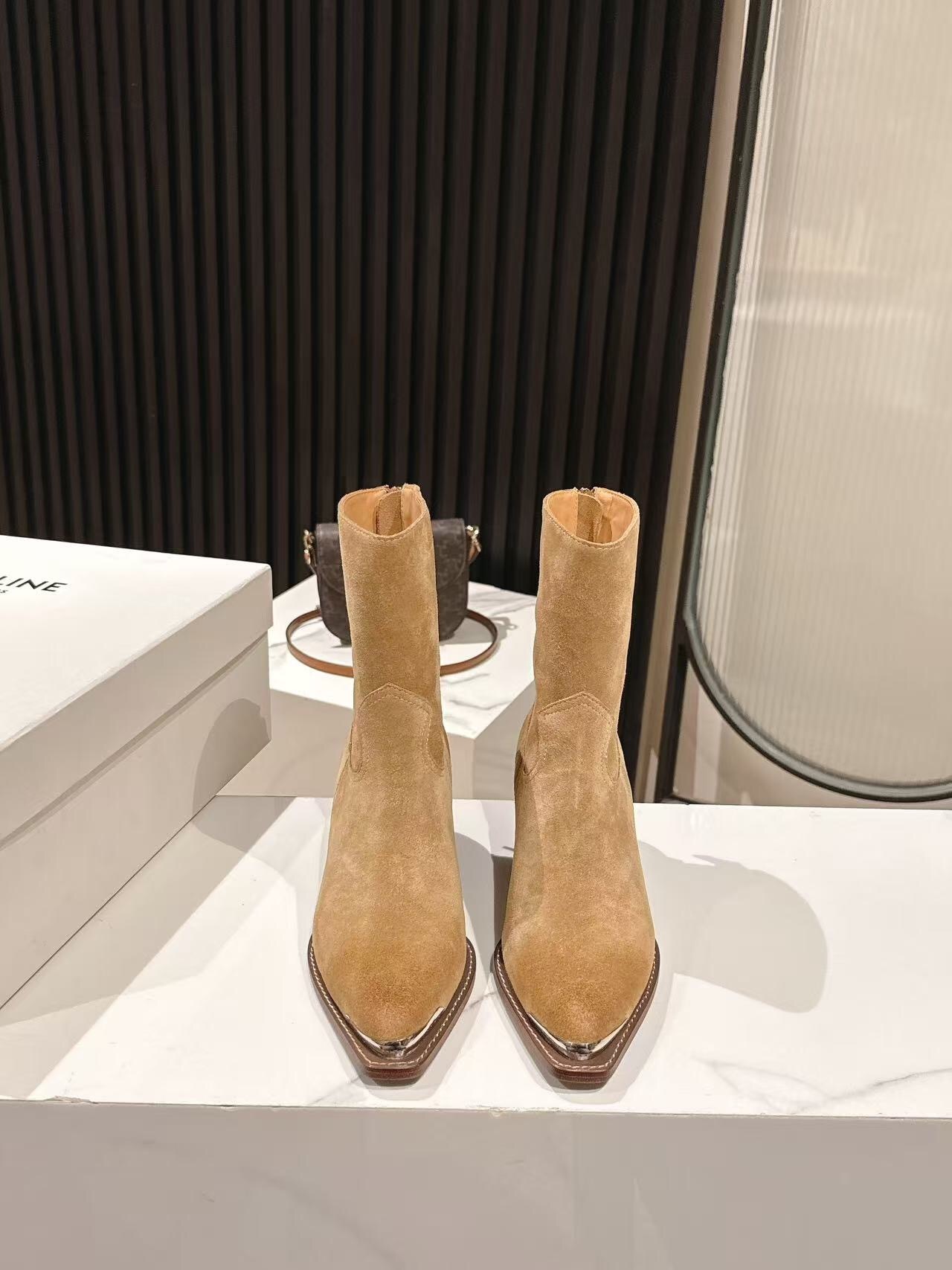 CELINE 2025/SS Fashion Boots Autumn Winter Latest Runway Collection - LY00410