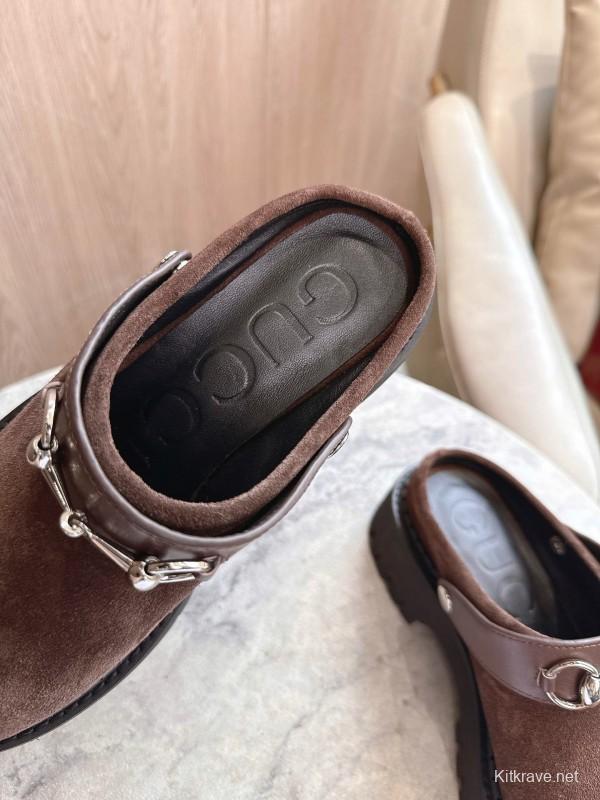 Gucci Women's Mule Shoes with Horsebit Detail - LY00300