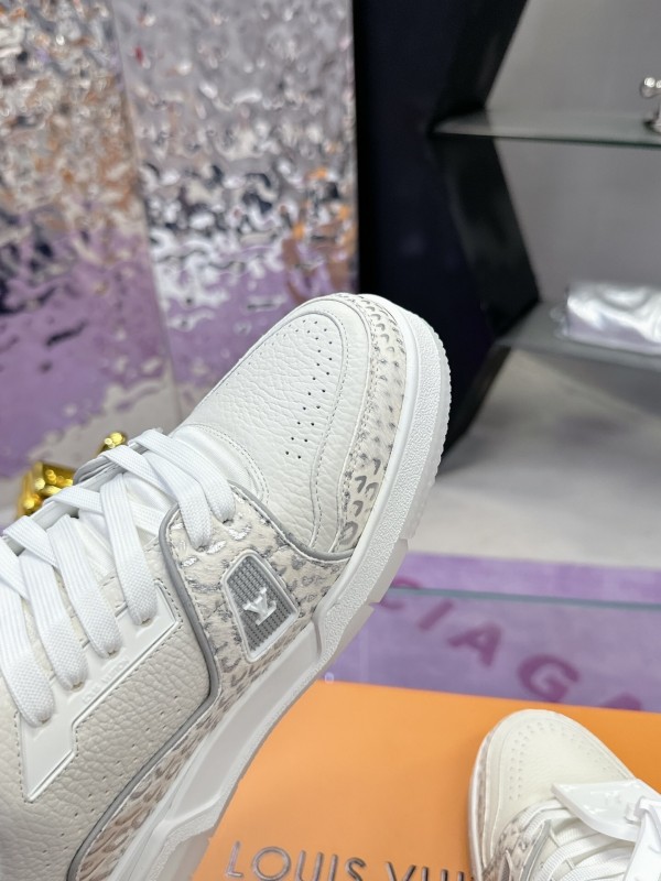 Louis Vuitton LV Trainer Maxi Sneakers Series Snake Print - AS00430
