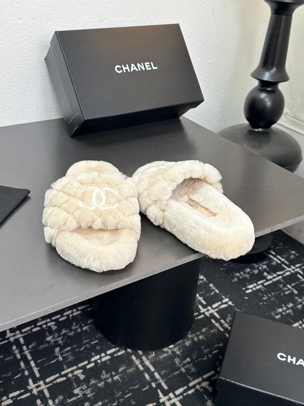 Chanel 2025 SS Classic Fluffy Slippers - LY00250