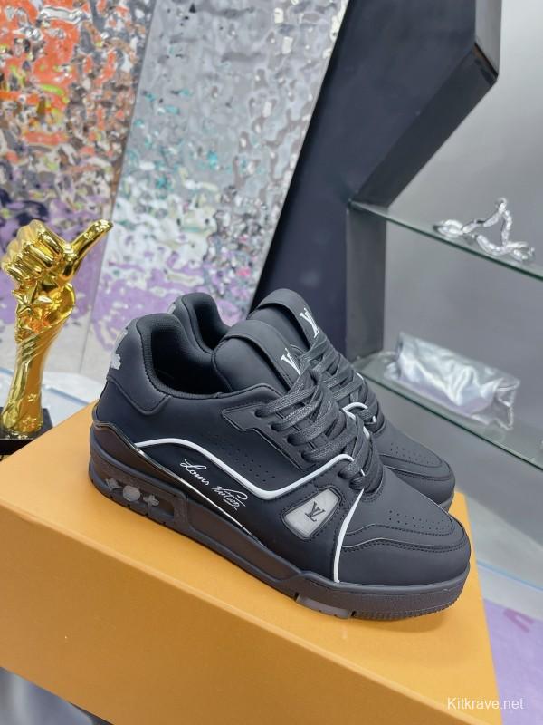 Louis Vuitton LV Trainer Maxi Sneakers with Multi-Color LED Charging Cable - AS00660