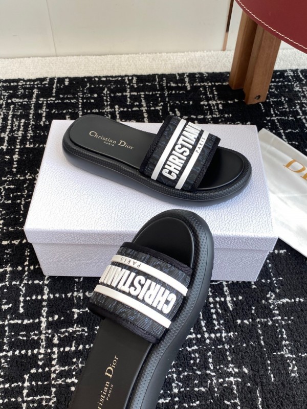 Dior Spring Summer 2025 Latest Lightweight Foam Sole Beach Sandals - KFY00260