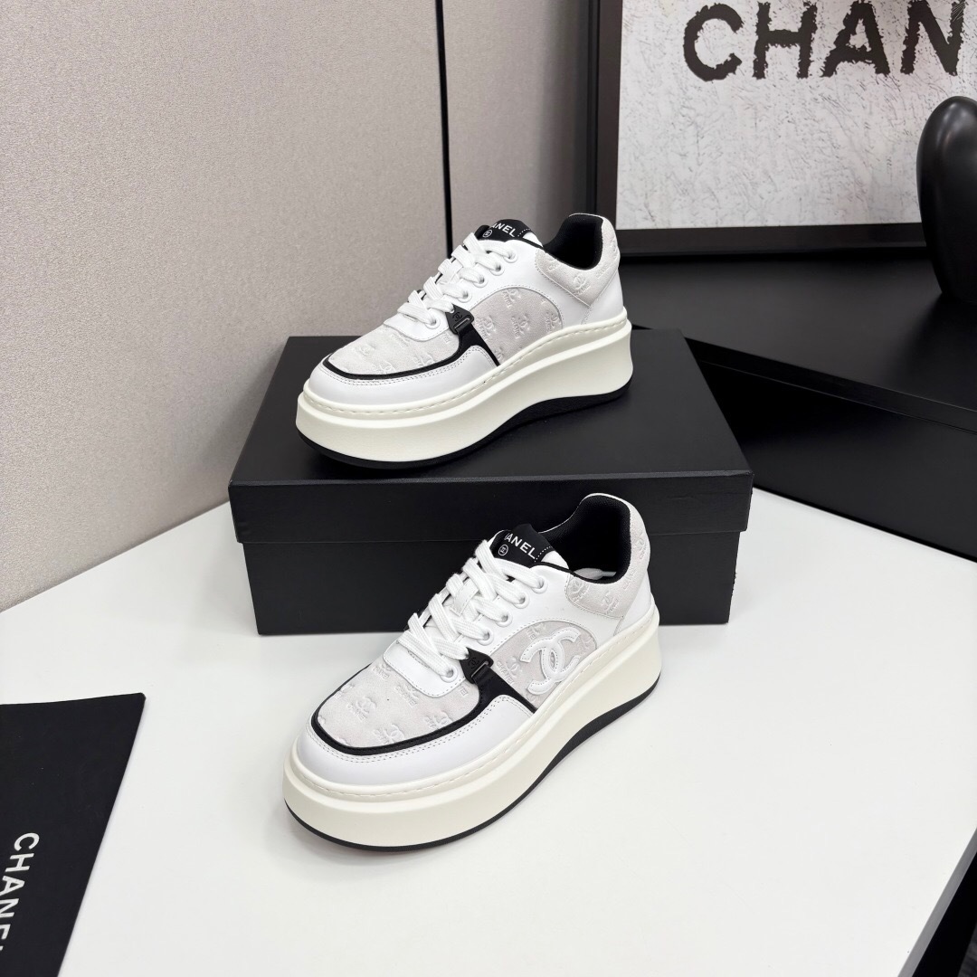 Chanel 2025 SS Panda Casual Sneakers - LY00340