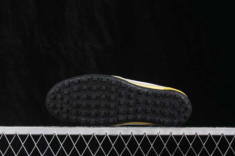 Nike Moon Shoe SP Lightweight Lifestyle Running Shoes with Retro Aesthetic - IW0955-700