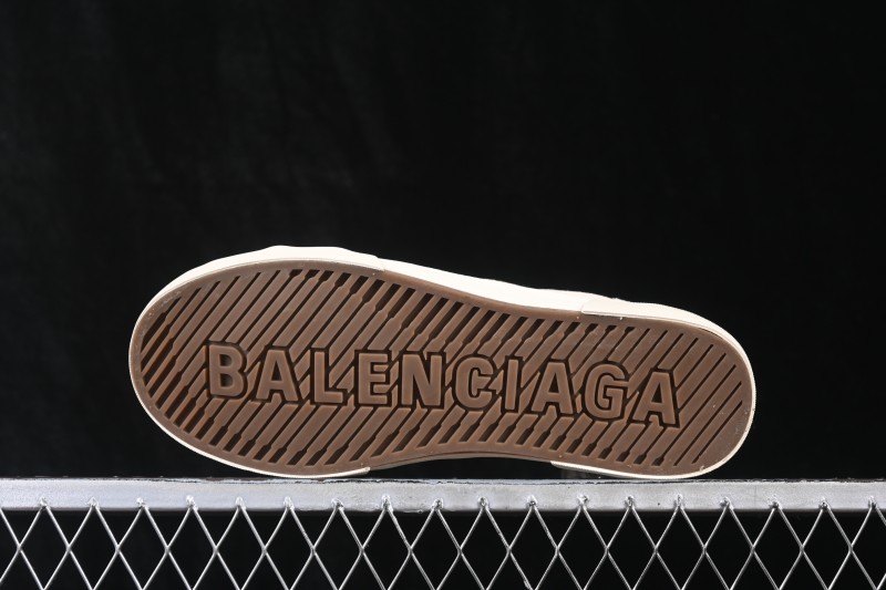 Balenciaga Paris Low Top Lace-Up Fashion Slippers with Distressed Finish - W3RC49091