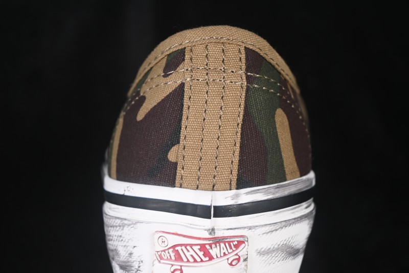 Vans Authentic 44 Low Top Vulcanized Skate Shoes - VN000D9NWVD