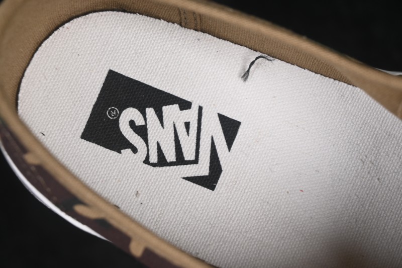 Vans Authentic 44 Low Top Vulcanized Skate Shoes - VN000D9NWVD