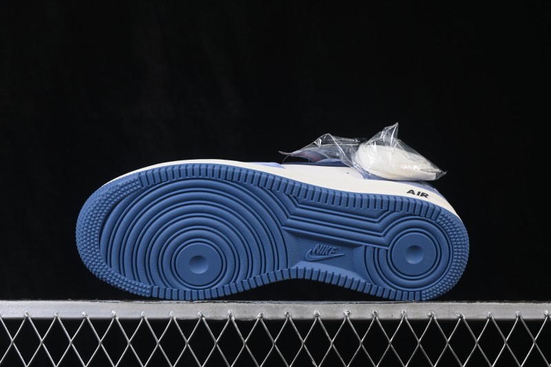 Nike Air Force 1'07 Low Casual Sneakers with Full-Length Air Cushion - LW1990-005