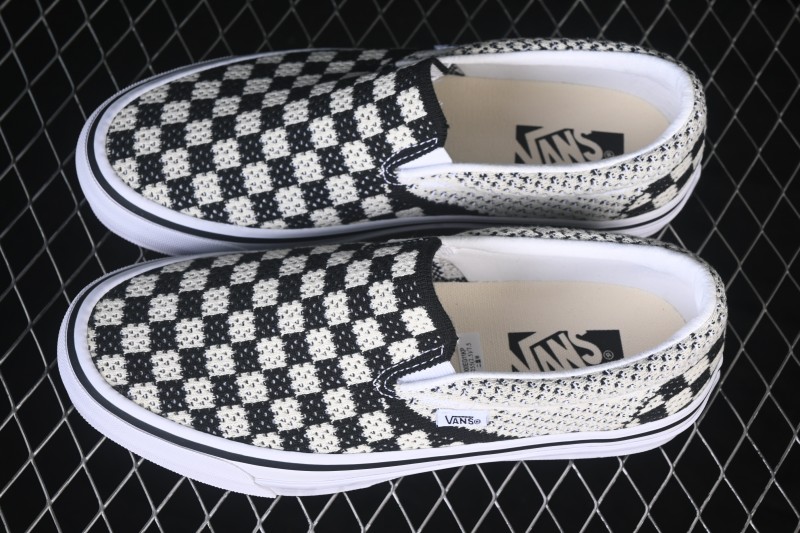 Vans LX Classic Slip-On 98 Low-Top Casual Skate Shoes - VN000EG11KP