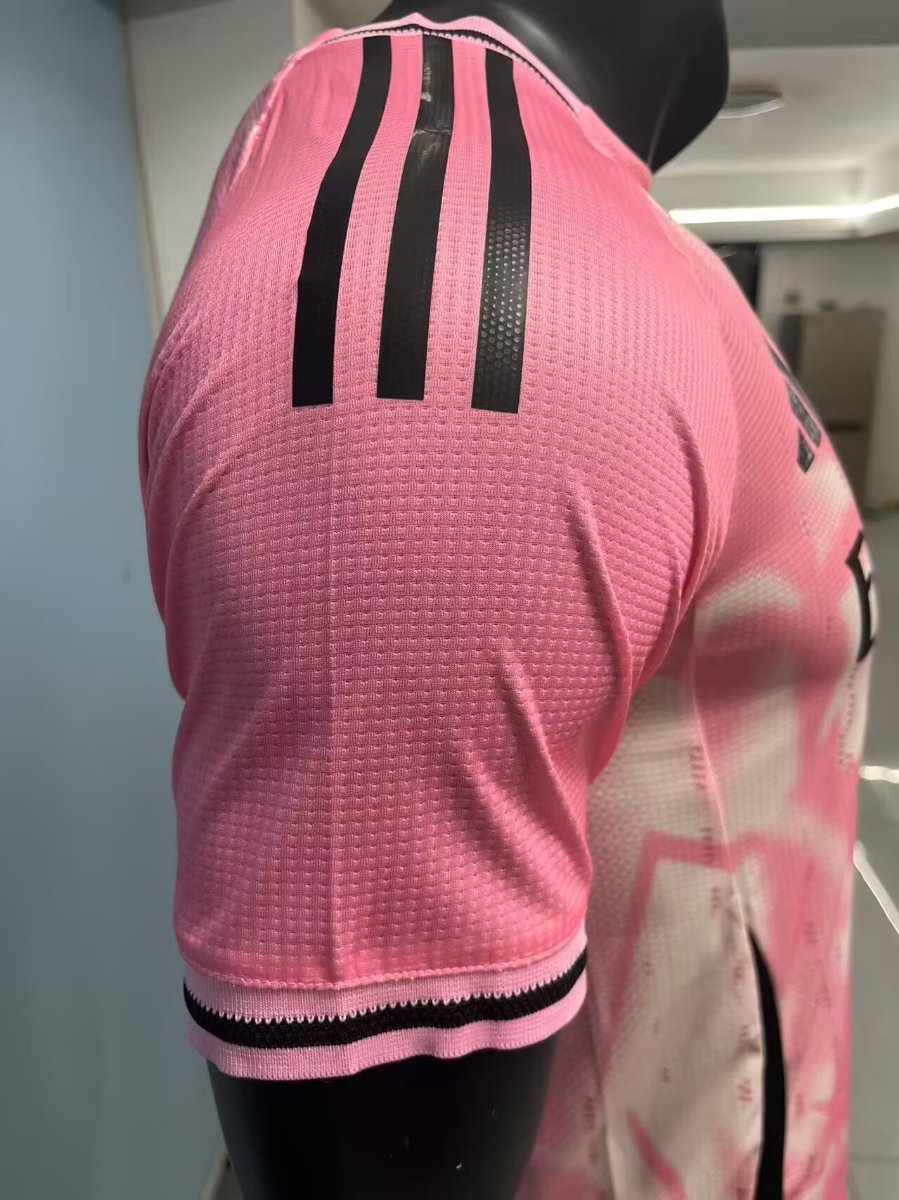 Player Version 25/26 Real Madrid Pink with Abstract Camouflage Pattern Jersey