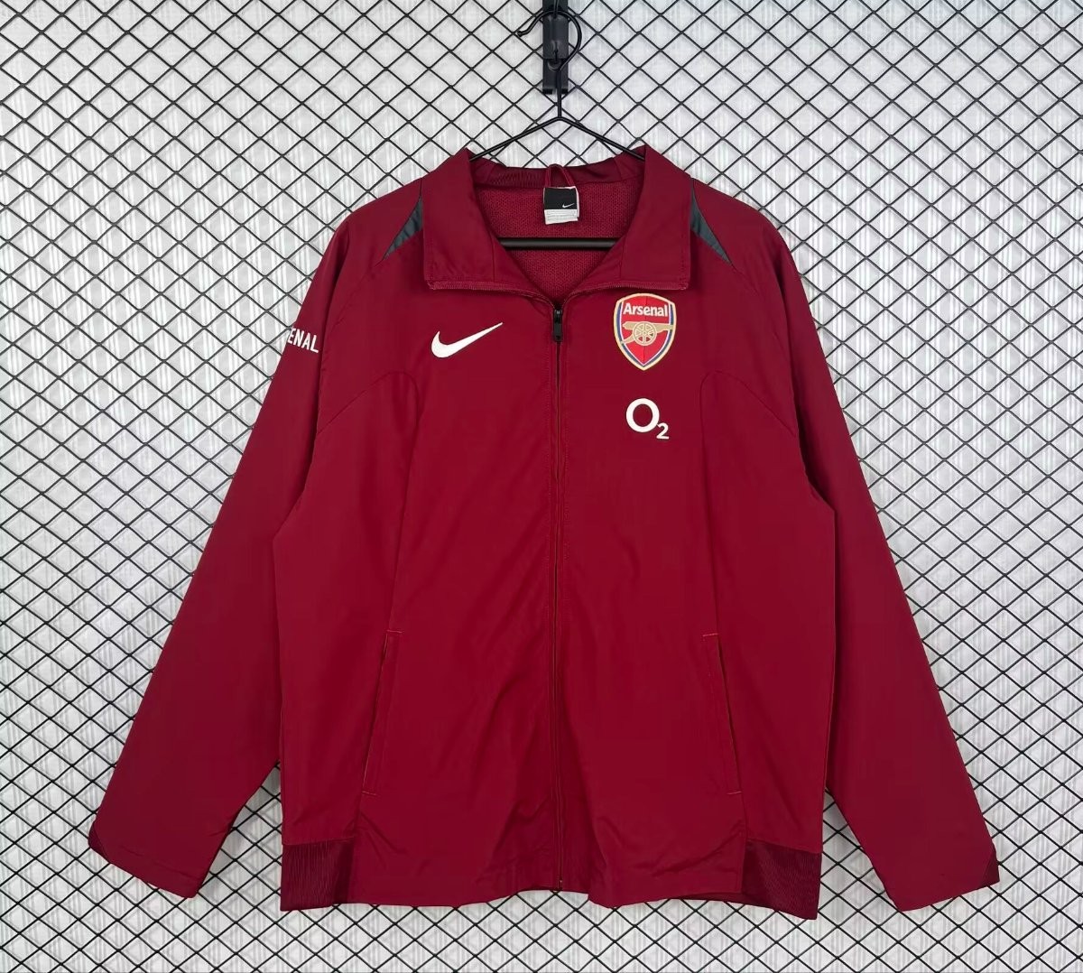 Retro 05/06 Arsenal Third Wine Windbreaker